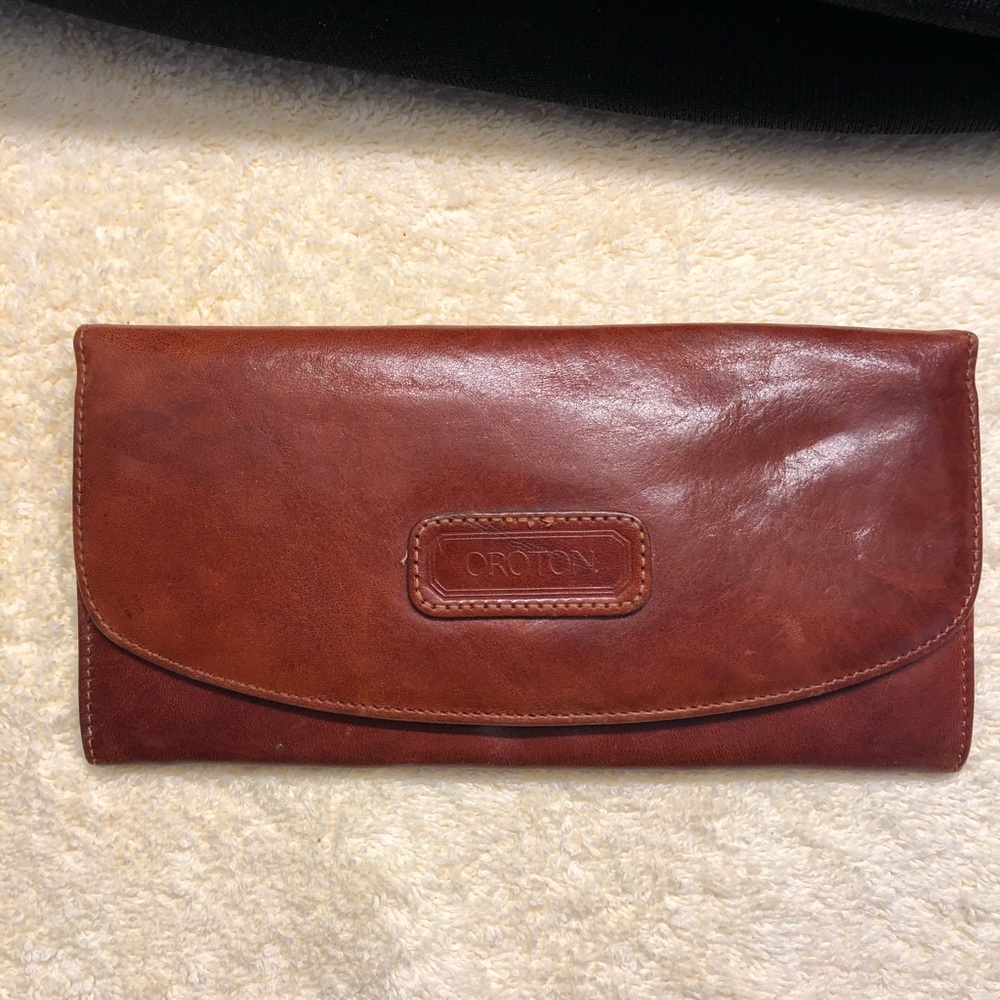 Oroton wallet